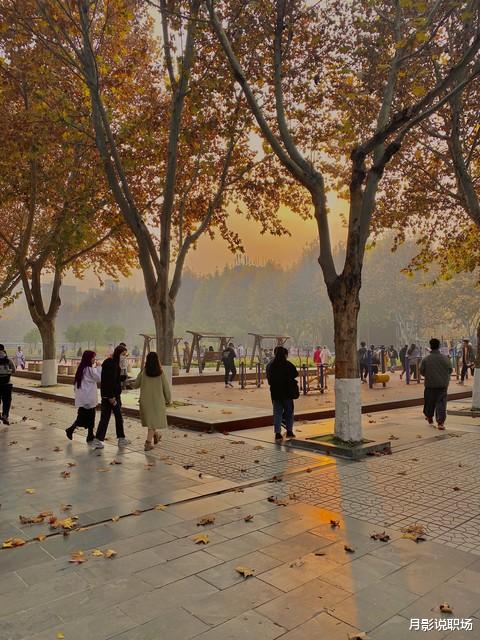 这3个行业,看不起但真的很赚钱!不要再为找工作发愁了!