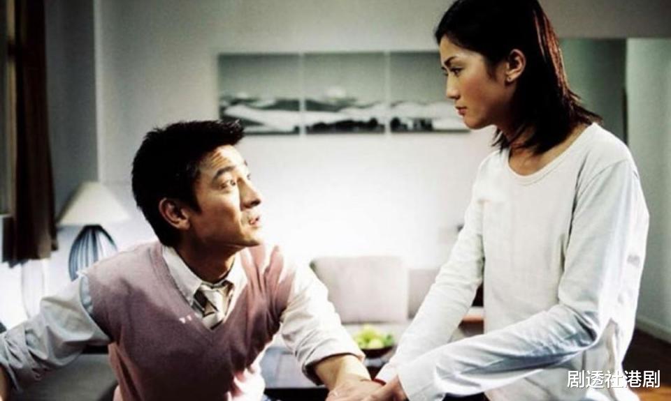 新戏上映蔡卓妍装假胸,造型酷似刘嘉玲,与梁朝伟有激吻场面