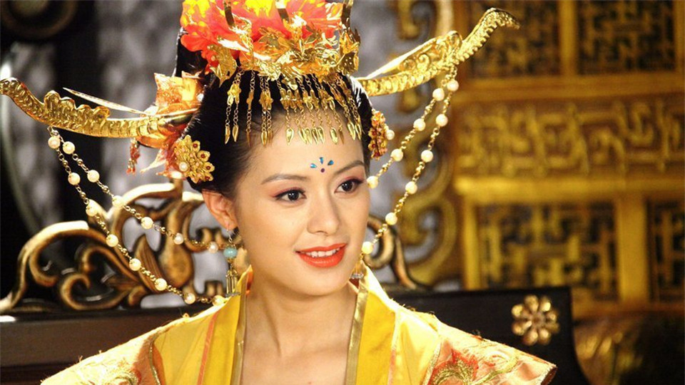 王力可|压播6年之后，是什么让美女变成了“丑女”？