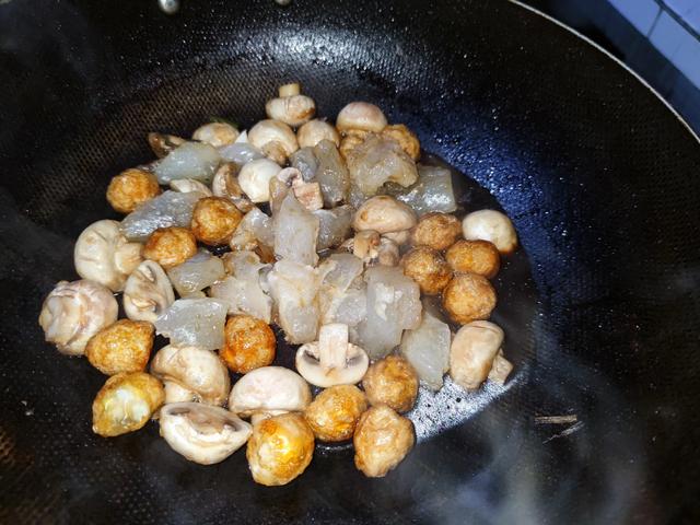 香菜|元旦当天，吃3样，做2事，忌1事，老辈传下来的“老讲究”别忘了