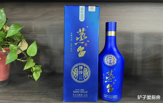 |退休后，人情往来要牢记“2礼不随2酒不喝”，并非冷淡都是现实
