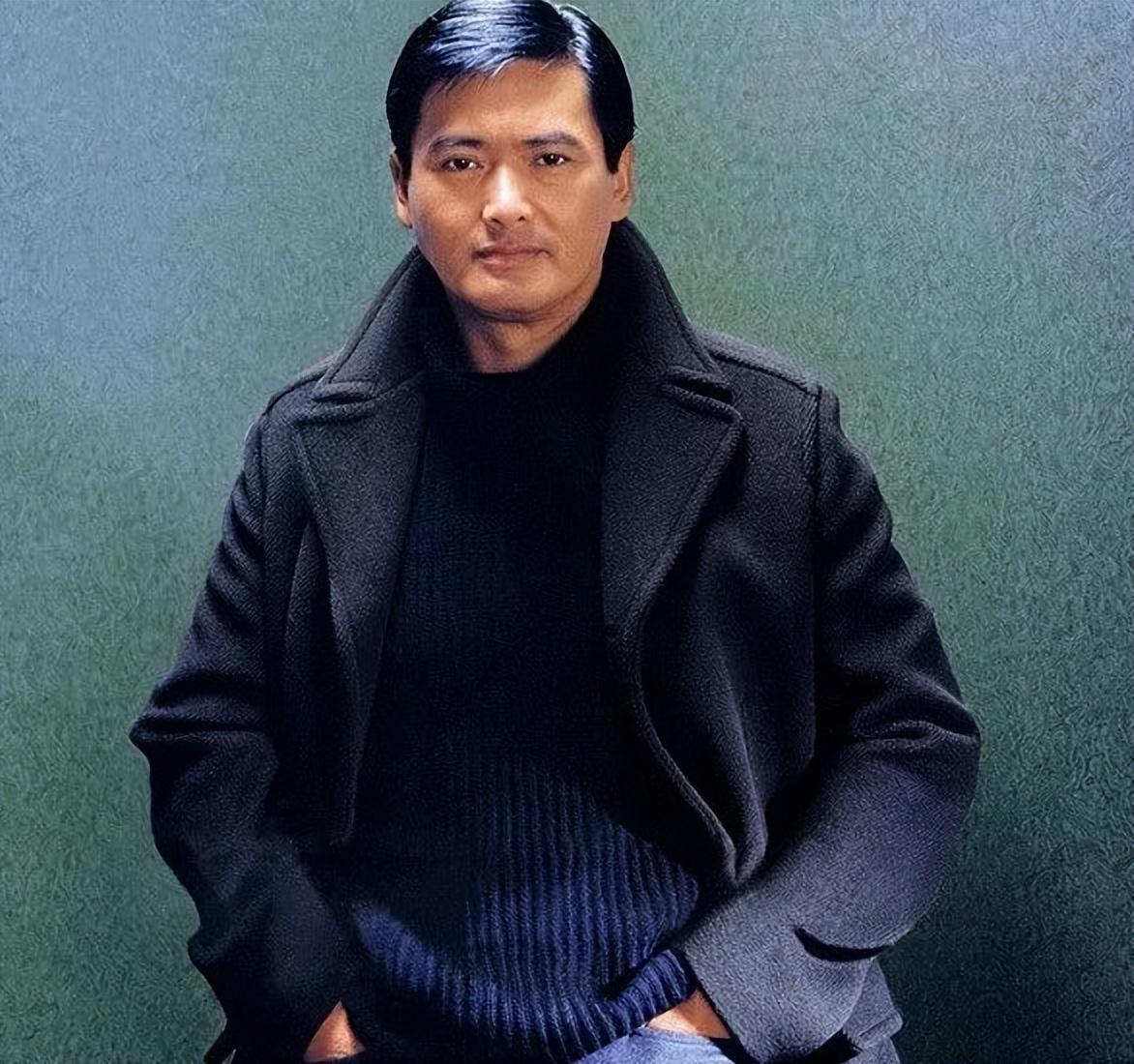 周润发37年不和成龙合作，为了妻子丁克一辈子，称死后会捐出56亿