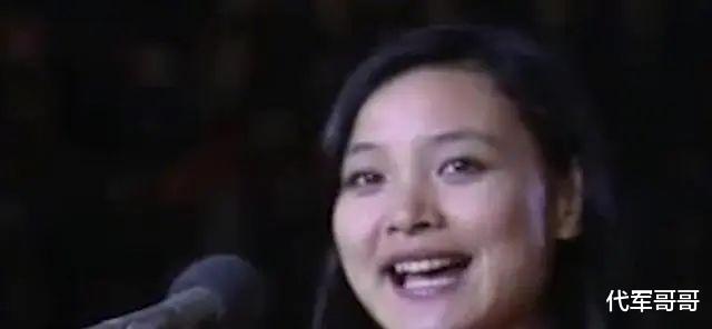 年轻时出国享受,如今回国养老,这5位明星的如意算盘打得真是响