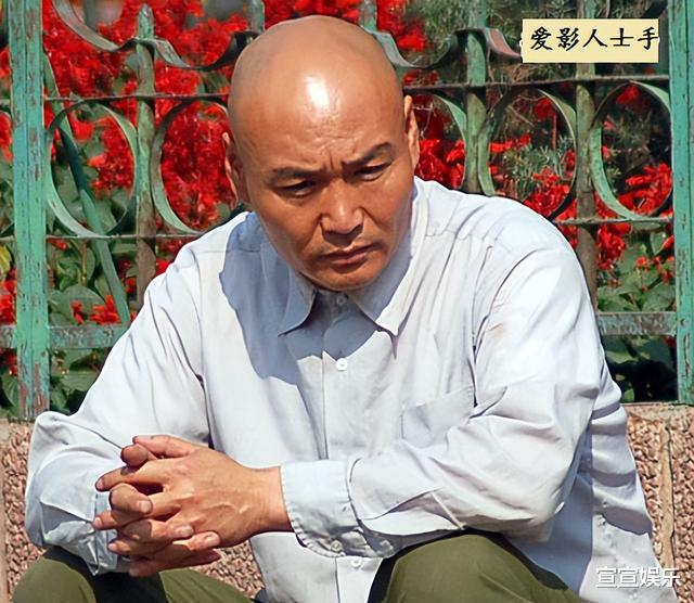 金铭|8位内地过气艺人现状: “法印”晚年直播叫卖,“阿译”卑微求工作