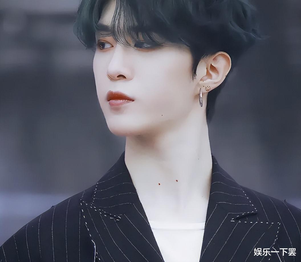 范丞丞原来有这么多纹身!纹身的意义何在,粉丝给出诠释