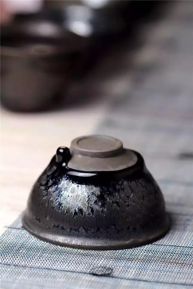 建盏|新手怎么挑选建盏?看这四点就够了