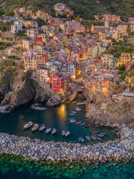 火车|意大利梦幻渔村，藏在海岸边的悬崖村落