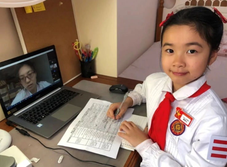 雅思|小学生“卷王版”简历火了,雅思近满分的英语能力,履历叫人称奇