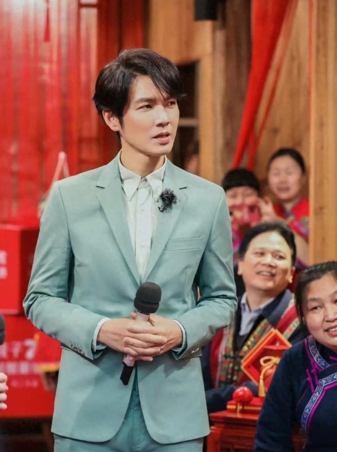 “不老男神”是假的，从林志颖到钟汉良，个个精修生图差距大