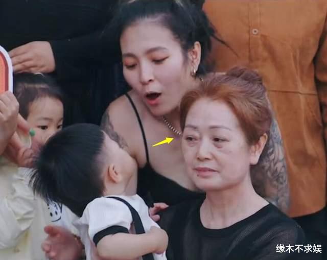 丧夫2个多月,毕夏高调庆32岁生日,和汪峰大笑比V引争议!