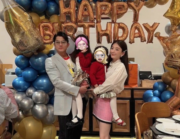 郭富城逛英国名店，57岁帅气不显老，给方媛和女儿买多件奢侈品