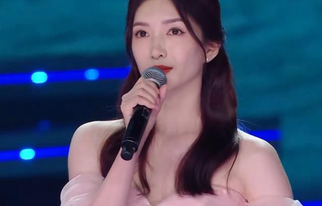 湾区音乐晚会:难听、漏唱、假唱、这一夜娱乐圈堪称大型打假现场