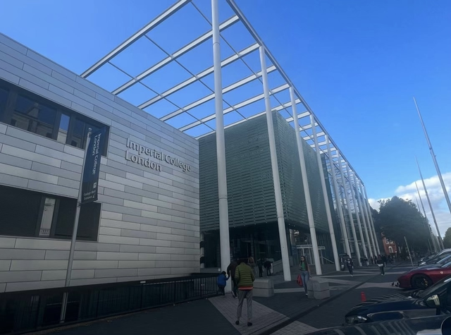 困境中的留学生：80%想回国就业；感觉留学不加分、想进国企；担心没竞争力