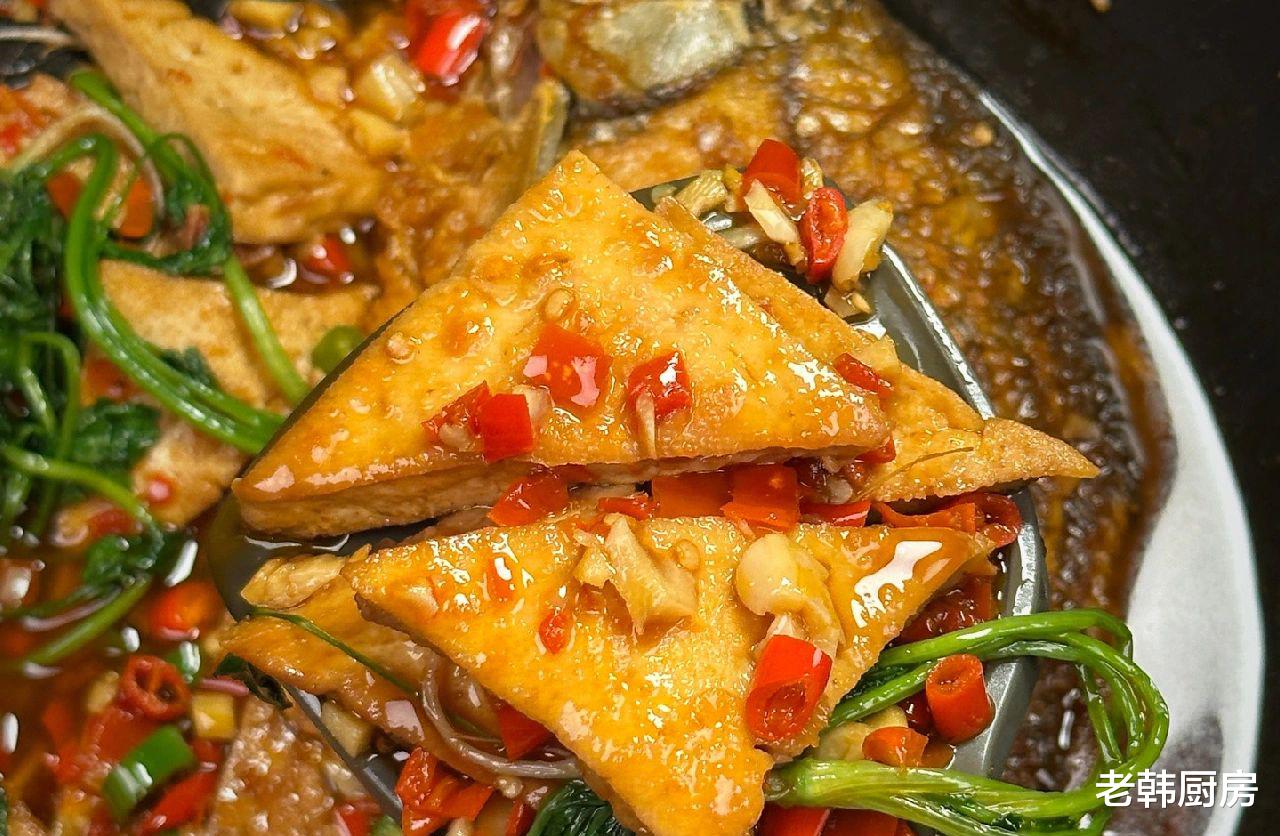 豆腐|大厨教得鳊鱼烧豆腐的家常做法,香辣入味,好吃不贵,在家轻松做