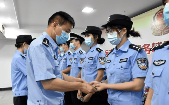 辅警大军为何纷纷选择辞职?辅警,还值得考吗?