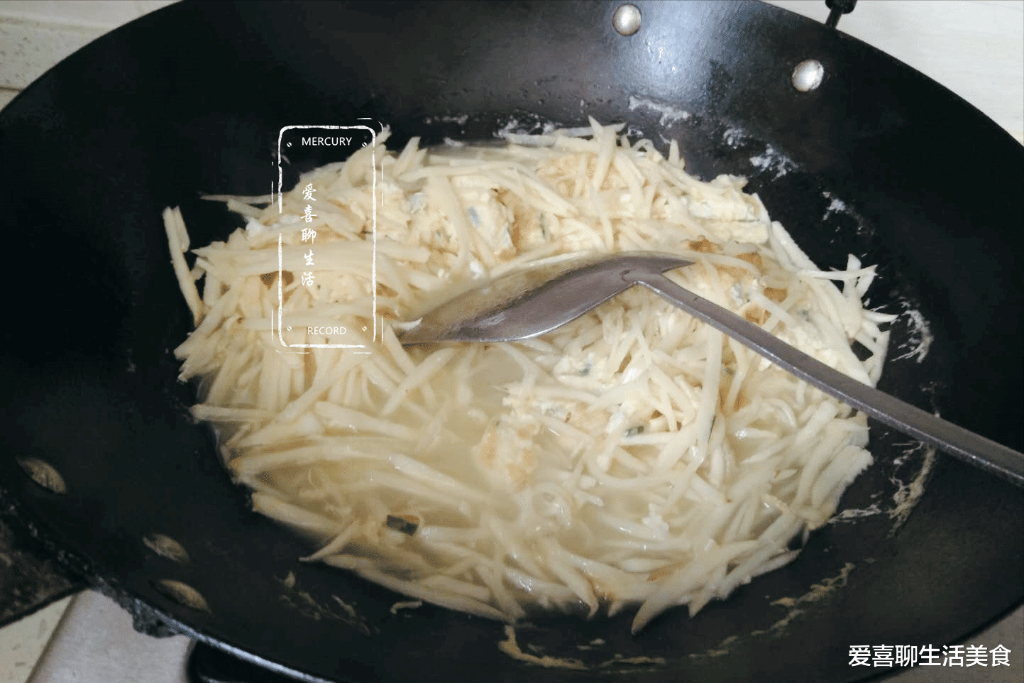 茭白|茭白好吃但不能乱吃,秋季吃茭白的禁忌要知道,别不懂吃!