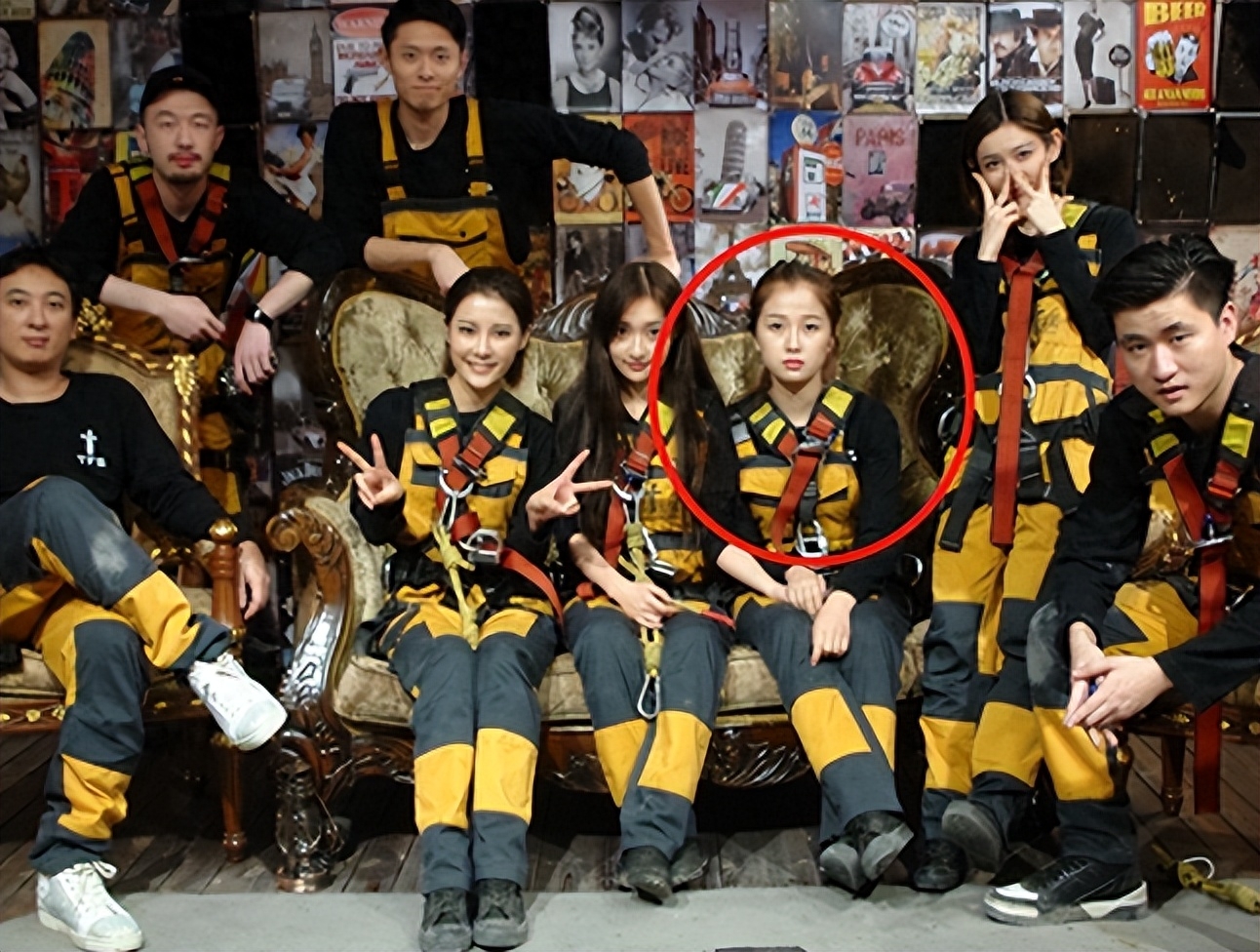 背景通天的6位女星，她们表面是艺人，个个根正苗红不怕潜规则