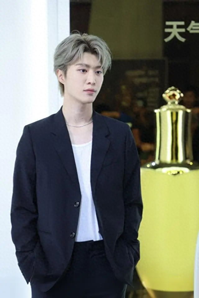 范丞丞称赞金晨，网友感叹心动的感觉！