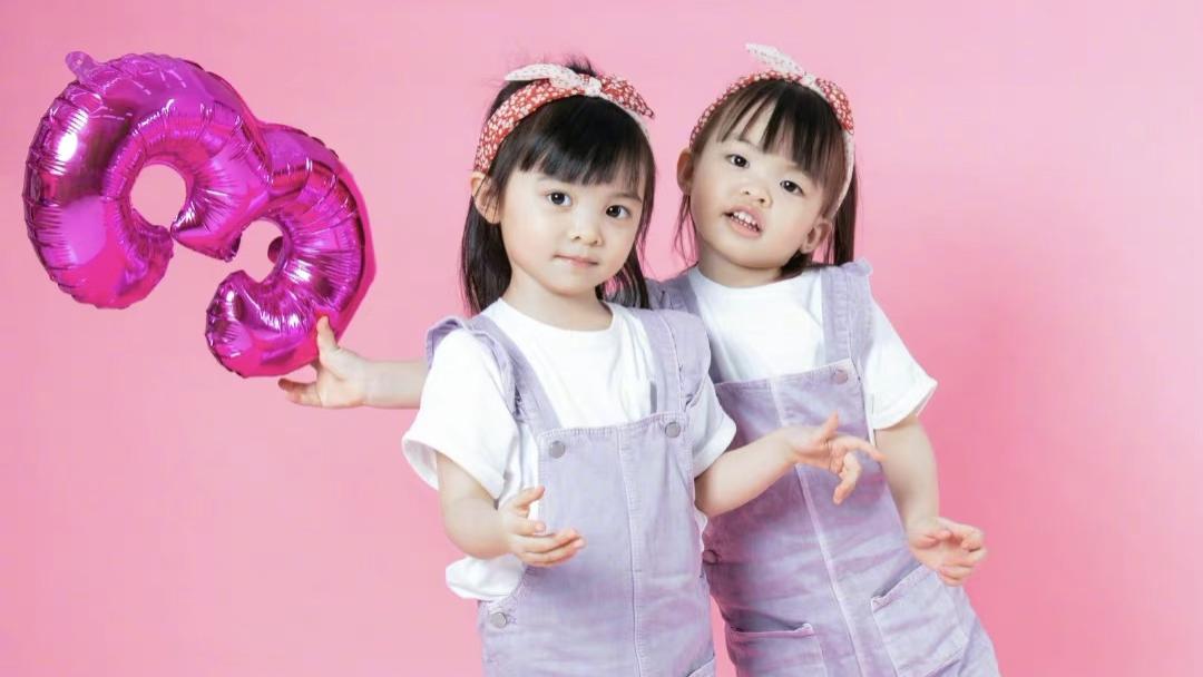 熊黛林|再强调无偏心！知名港星双胞胎女儿颜值差距大，被指就爱漂亮那个