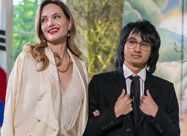 |外媒曝布拉德皮特求婚成功,小30岁女友还没和老公正式离婚