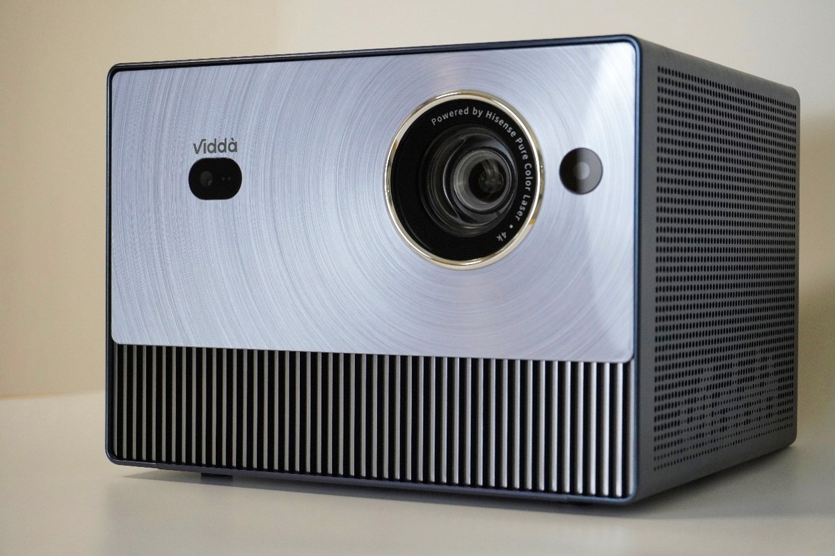 无线鼠标|智能投影2023前瞻：4K激光谁不爱，虚标亮度惹人嫌