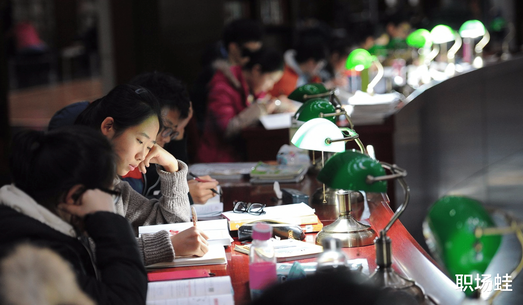 年前就入职，还是拖到年后？（案例分析）