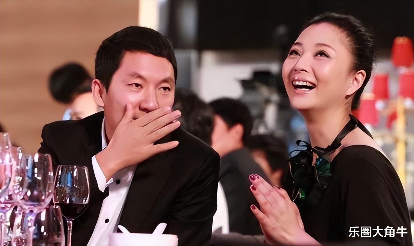 殷桃|殷桃：被入狱的前夫拖累，与国足前锋李金羽恋爱，如今过得还好吗