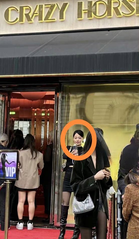 杨颖、张嘉倪陷入“疯马秀”风波，2位“前夫哥”分别是什么态度？