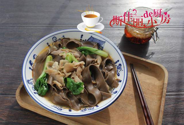 羊肉|48岁阿姨一人食午餐晒圈火了,简单滋补又鲜美,网友:善待自己