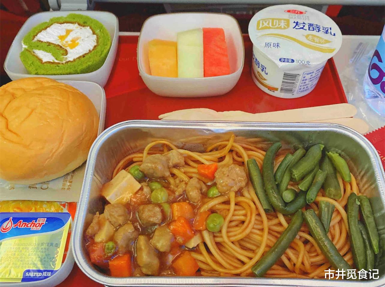 飞机餐|哪家航空公司的飞机餐最好吃?6家公司榜上有名,掐着饭点买机票