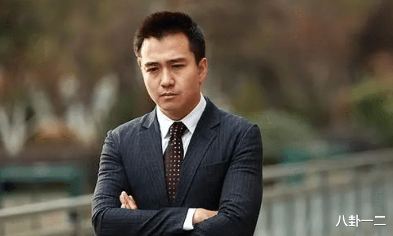 这下网友更想他俩分手了……