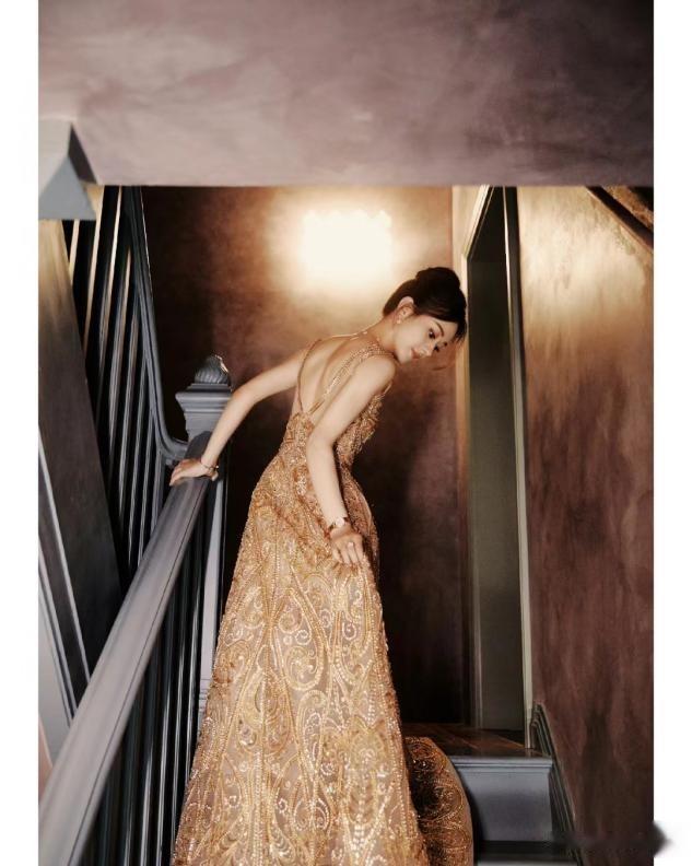 男士发型 脸上有这3个“特征”的女人，年纪越大越吃香！不仅抗老还有气质