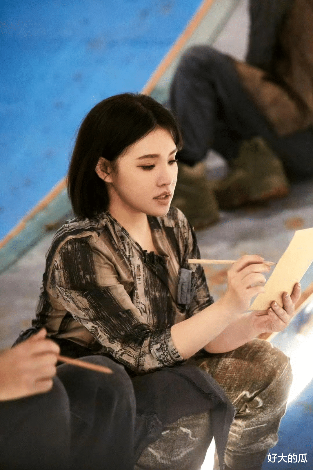 天呐!刚生完2胎,老公患绝症,贤妻哭红眼