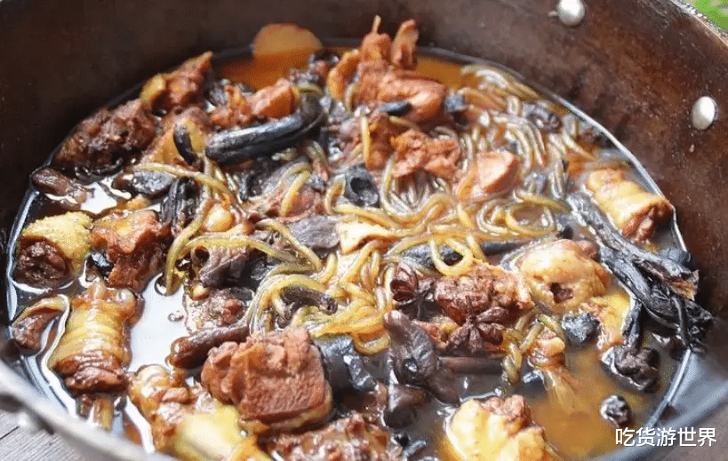 土豆|秋冬就馋这一锅，有肉有菜营养丰富，驱寒又滋补，全家爱吃超解馋