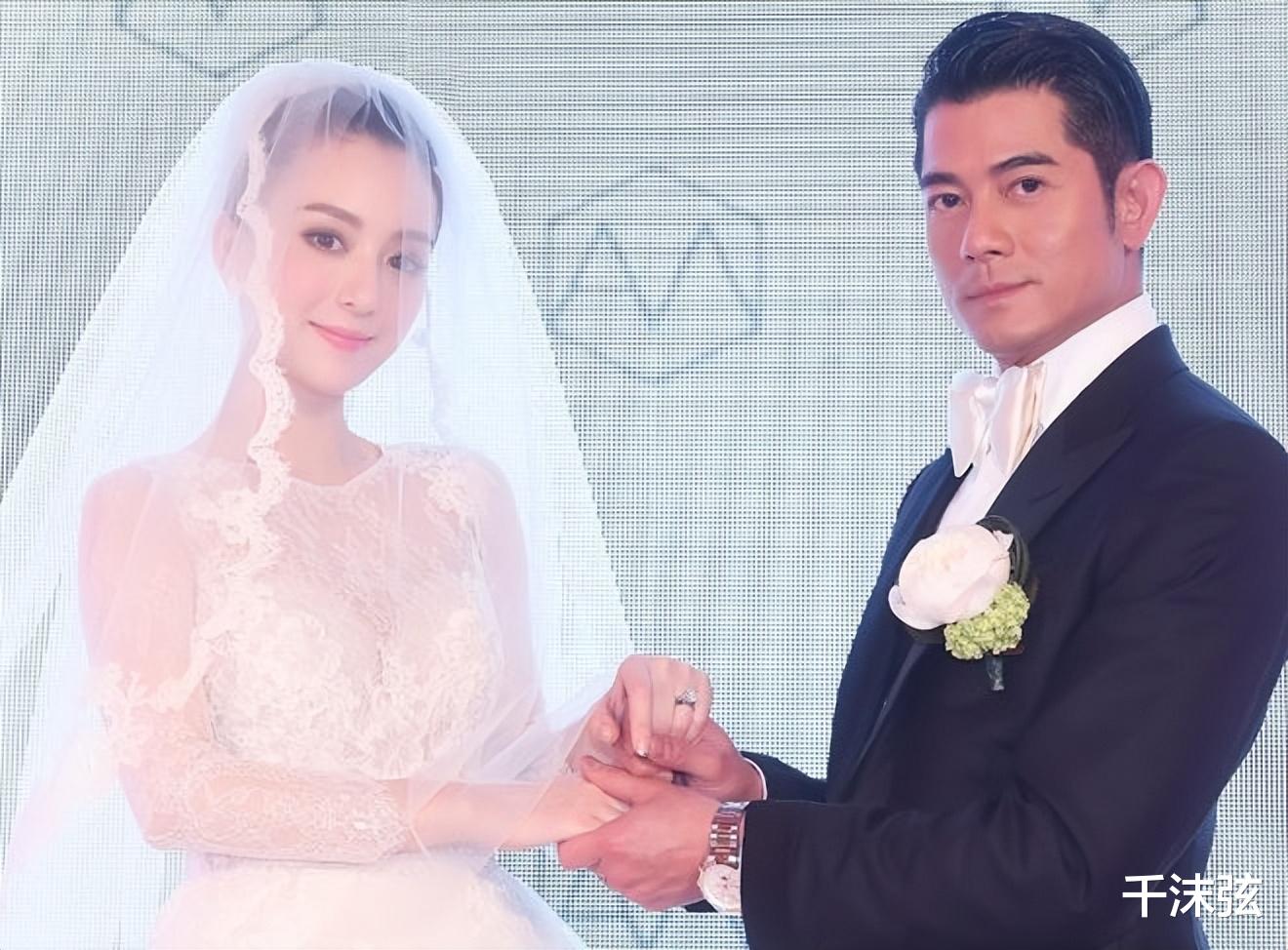 方媛|方媛直播带货赚零花钱,介绍商品淡定娴熟,鼻头圆润鼻梁歪疑整容