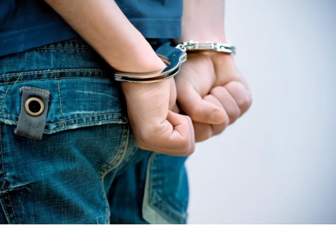 刘翔峰|2022年“恶魔医生”刘翔峰被彻查，丑闻被曝光后，报应终于来了！