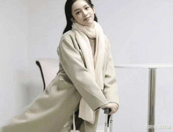 明星|女明星纷纷晒出开工新造型,精致又时尚,值得姐妹们借鉴