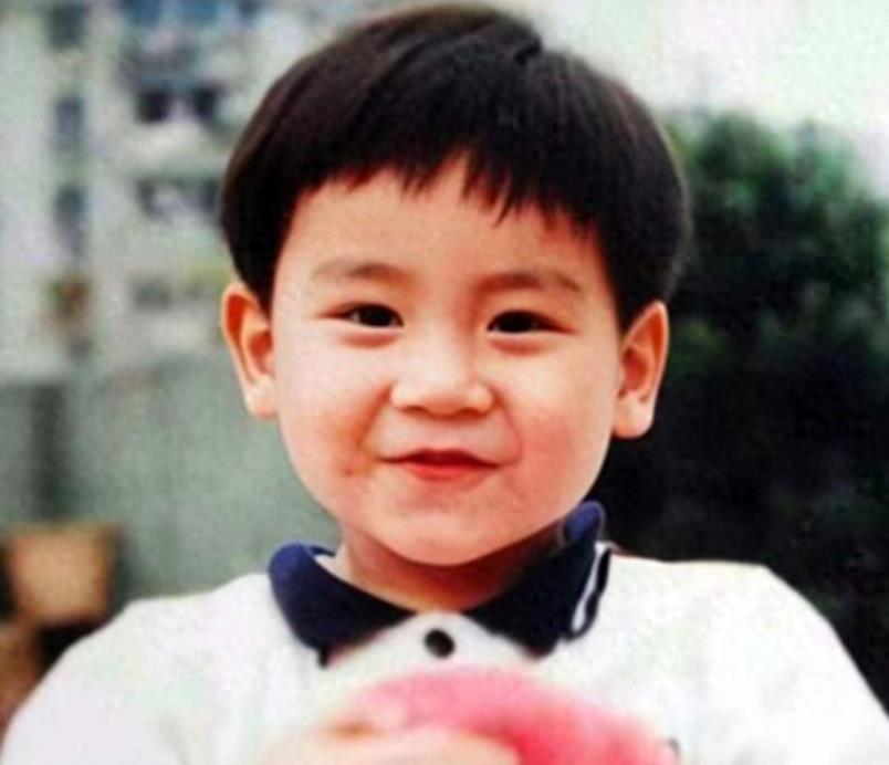 有种“打脸”叫男明星减肥成功,曾经嫌弃他们丑,如今个个是男神