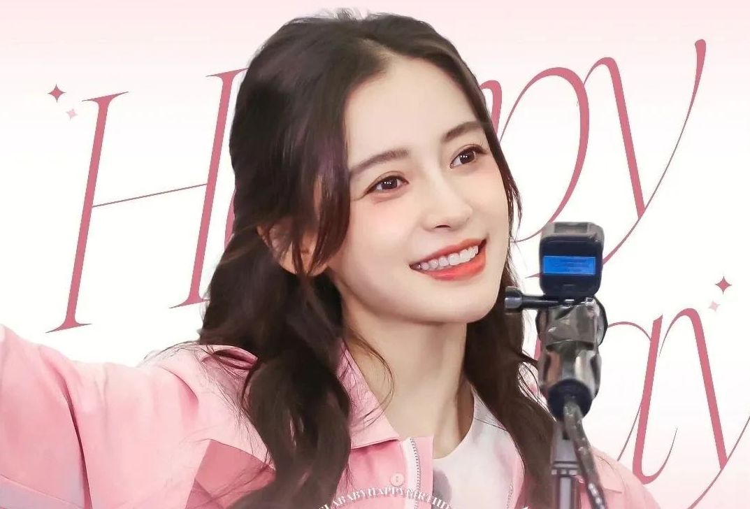 baby最新外网杂志图曝光，她开始丑化自己的路线了？