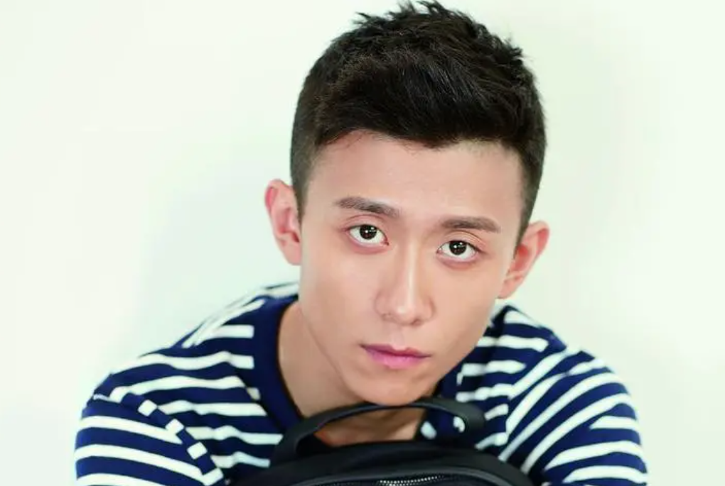 张一山|张一山的“毁灭史”,他的故事比你想象的更恶劣