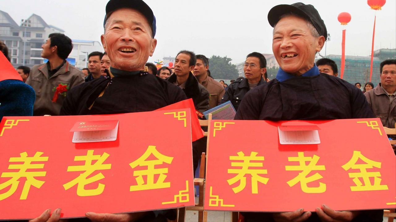 求职|热搜“大龄女硕士求职被怼不招大妈”事件，中年女硕士的无能狂怒