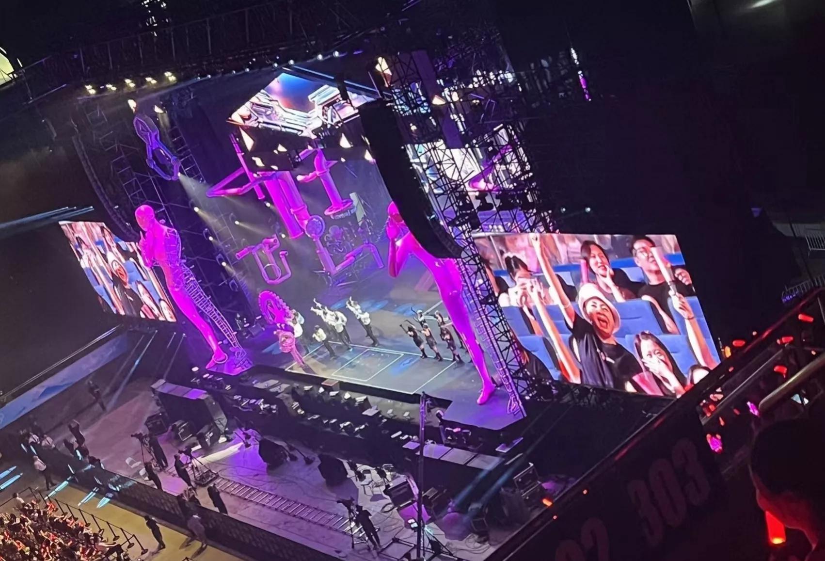 汪苏泷演唱会氛围热烈,神秘嘉宾是薛凯琪,宋丹丹孟子义前来捧场!