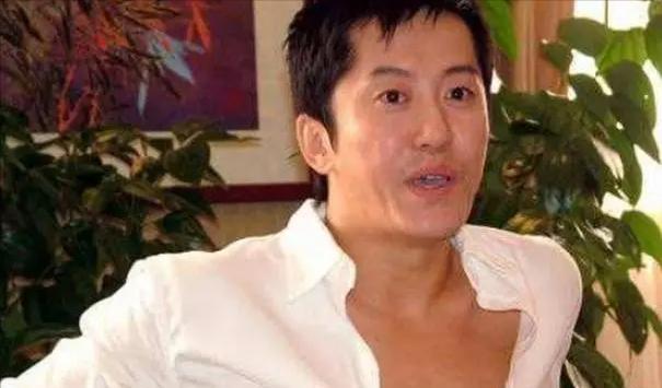 毛宁|8次上春晚,作死被捕入狱,今54岁无人问津,老搭档也断了联系