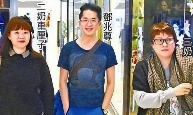 三女共侍一夫,每人每月拿50万工资,每周还有一天休息时间