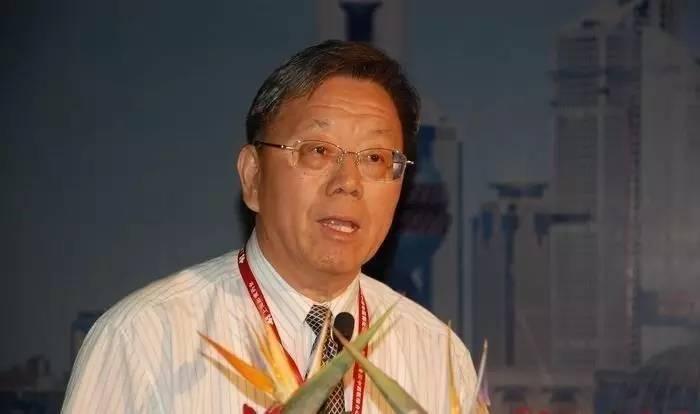 国医大师施杞：养护筋骨有妙法，中老年人照着做，腿脚有劲精神好