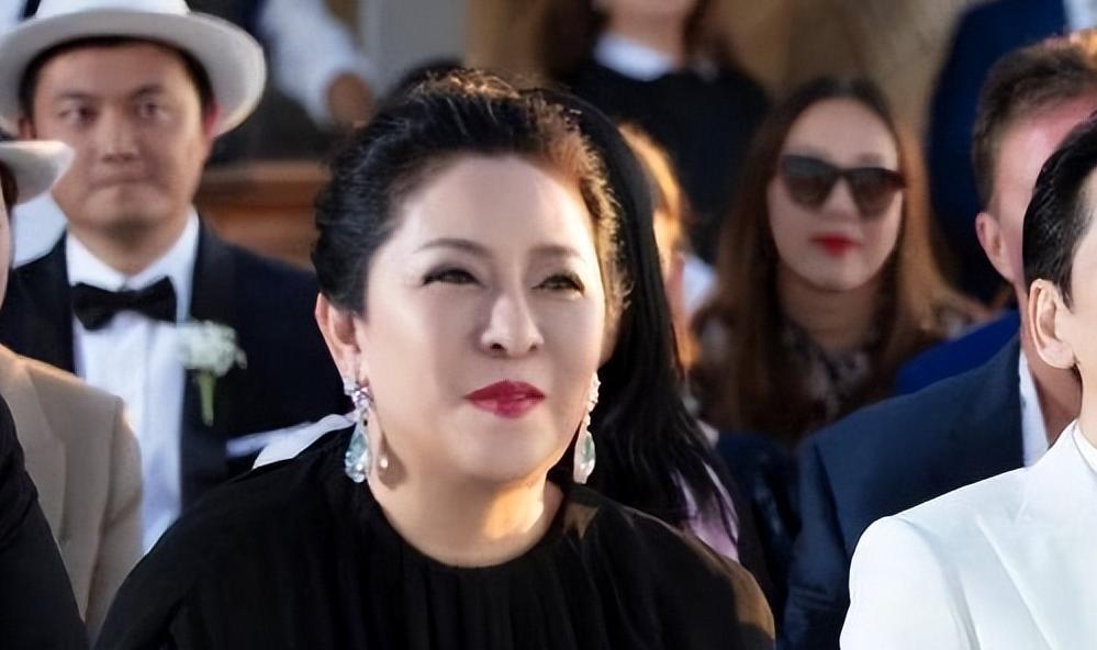 向太|向太素颜首次公开，各个器官都不太正常！