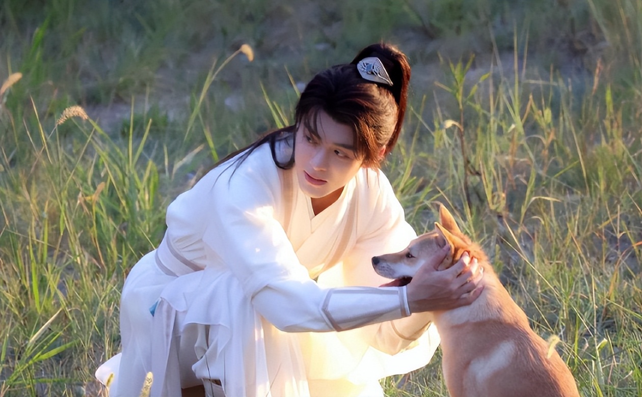 仅播4集，田曦薇新剧夺飙升榜第一，网友：今年难得挑不出刺的剧