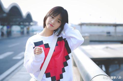 沈月|沈月自爆,因上厕所首次演戏片酬被偷,男主在《无限超级班》现场