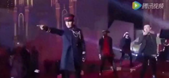 这次摊上大麻烦了？这么看，难道她真要被封杀了？