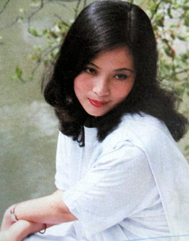 著名女星傅丽莉：嫁给帅哥孙淳，人到中年依然有遗憾和眼泪